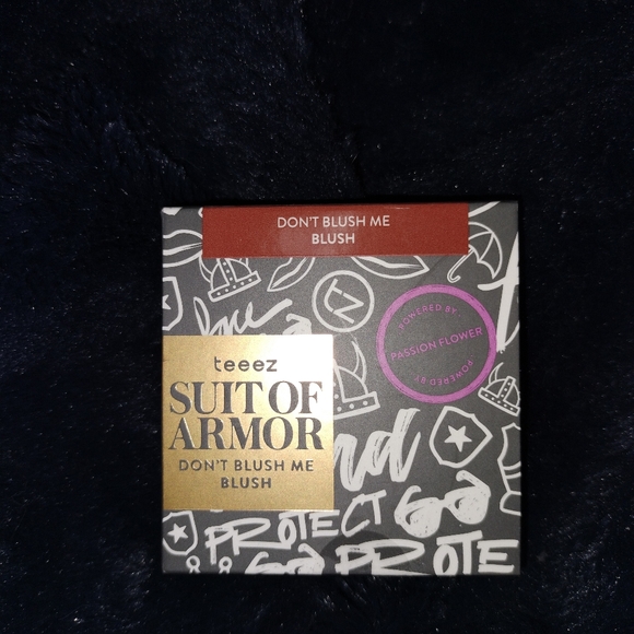 Teeez Cosmetics Suit Of Armor Don't Blush Me Blusher - Picture 1 of 3